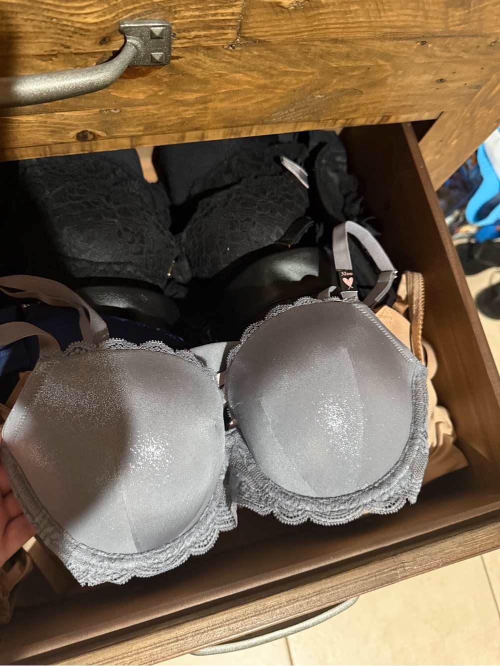 NWT Victoria's Secret Silver Gray Lace-Trim Padded Bra